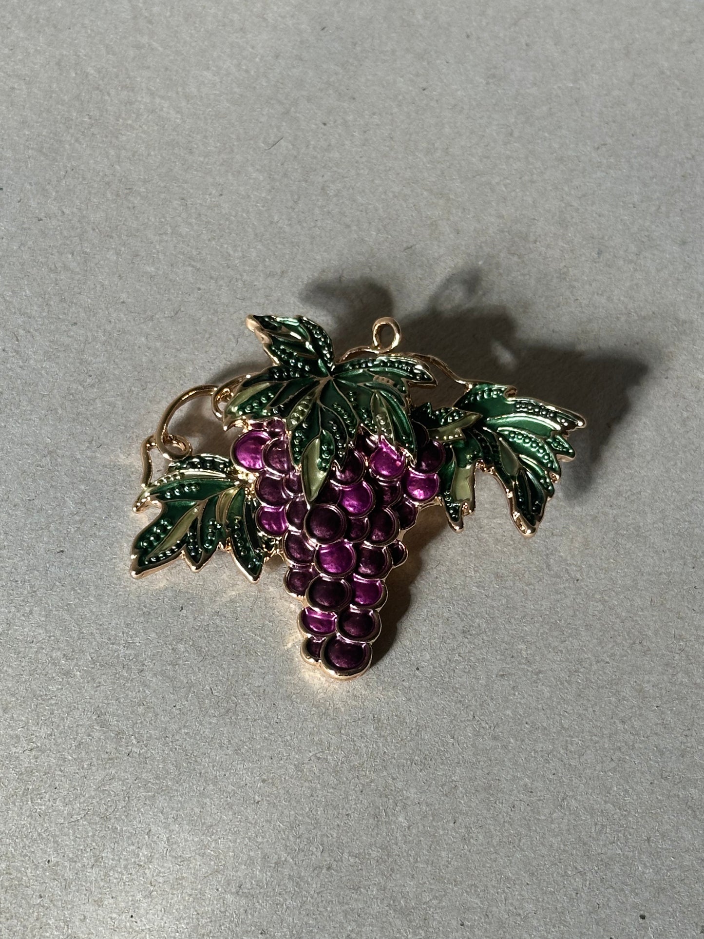 Broche uvas