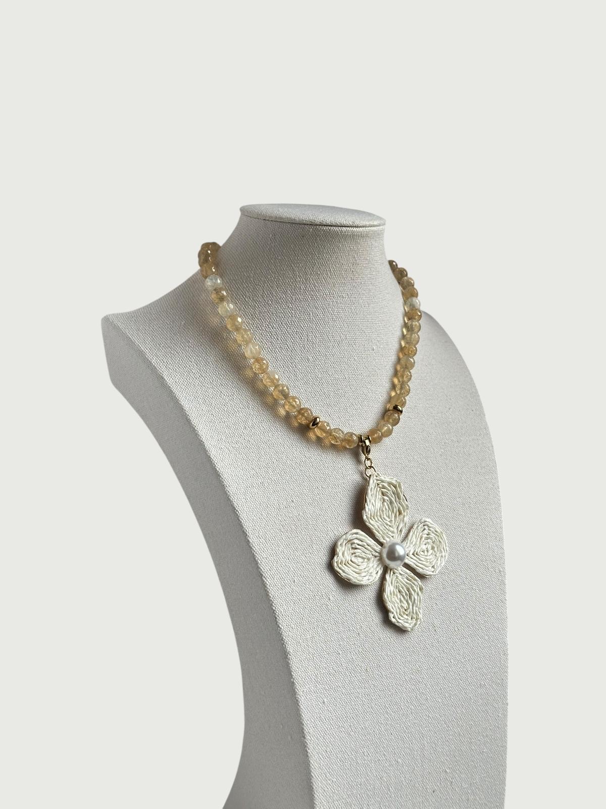 Lourdes beige