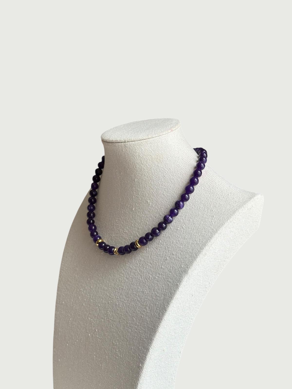 Lourdes morado oscuro