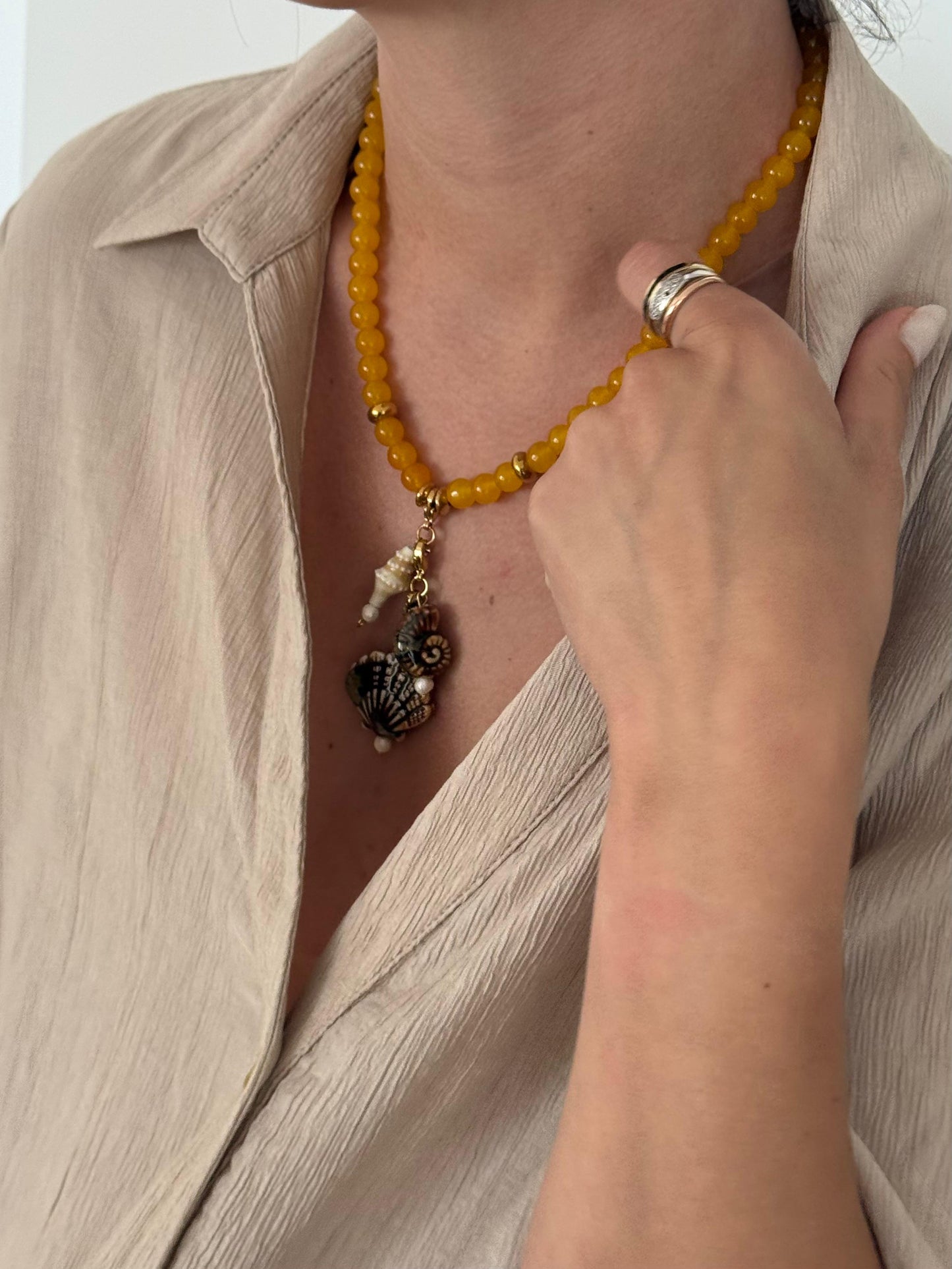 Lourdes amarillo