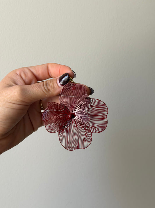 Flor metálica granate