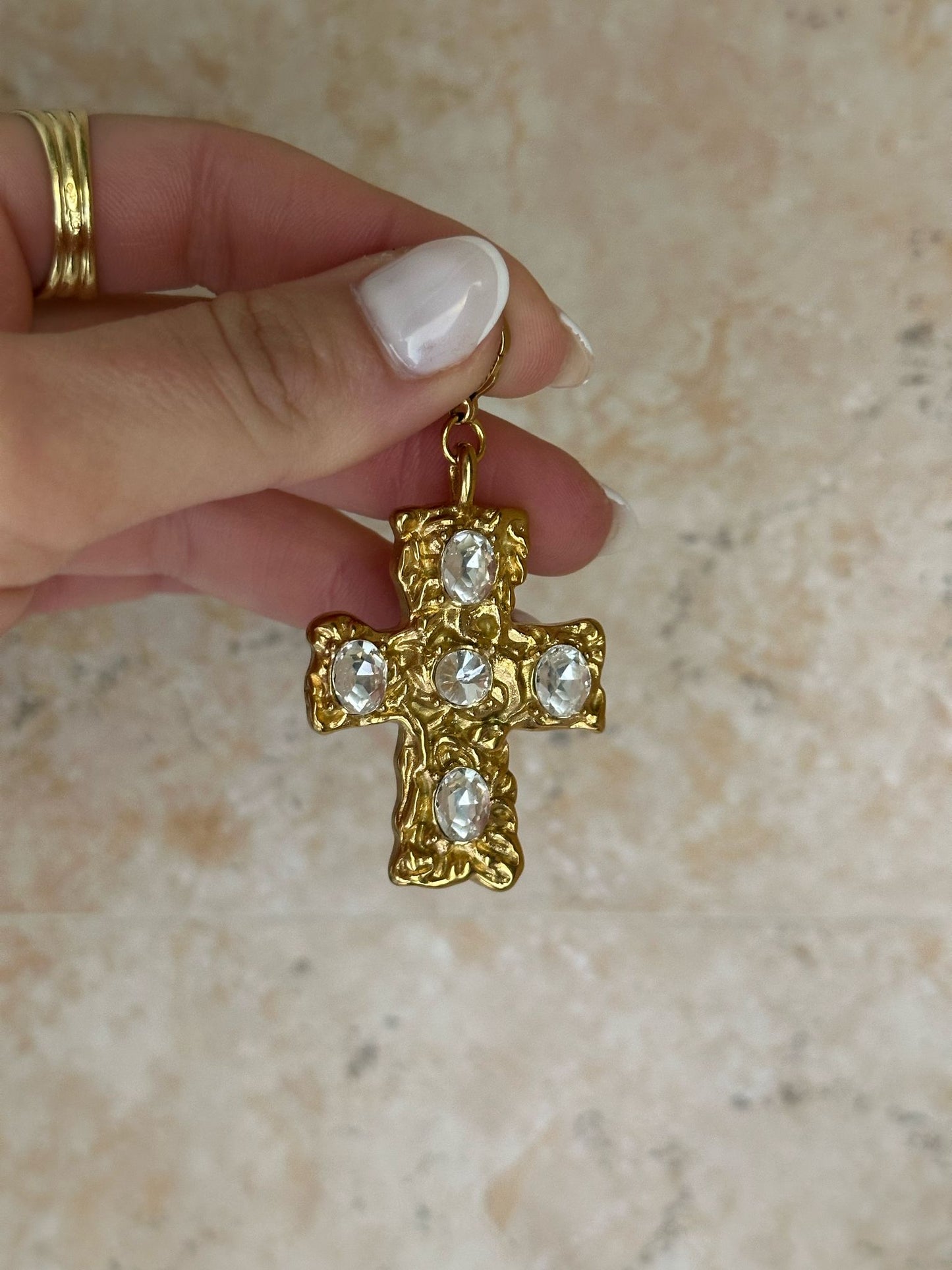 Cruz plata
