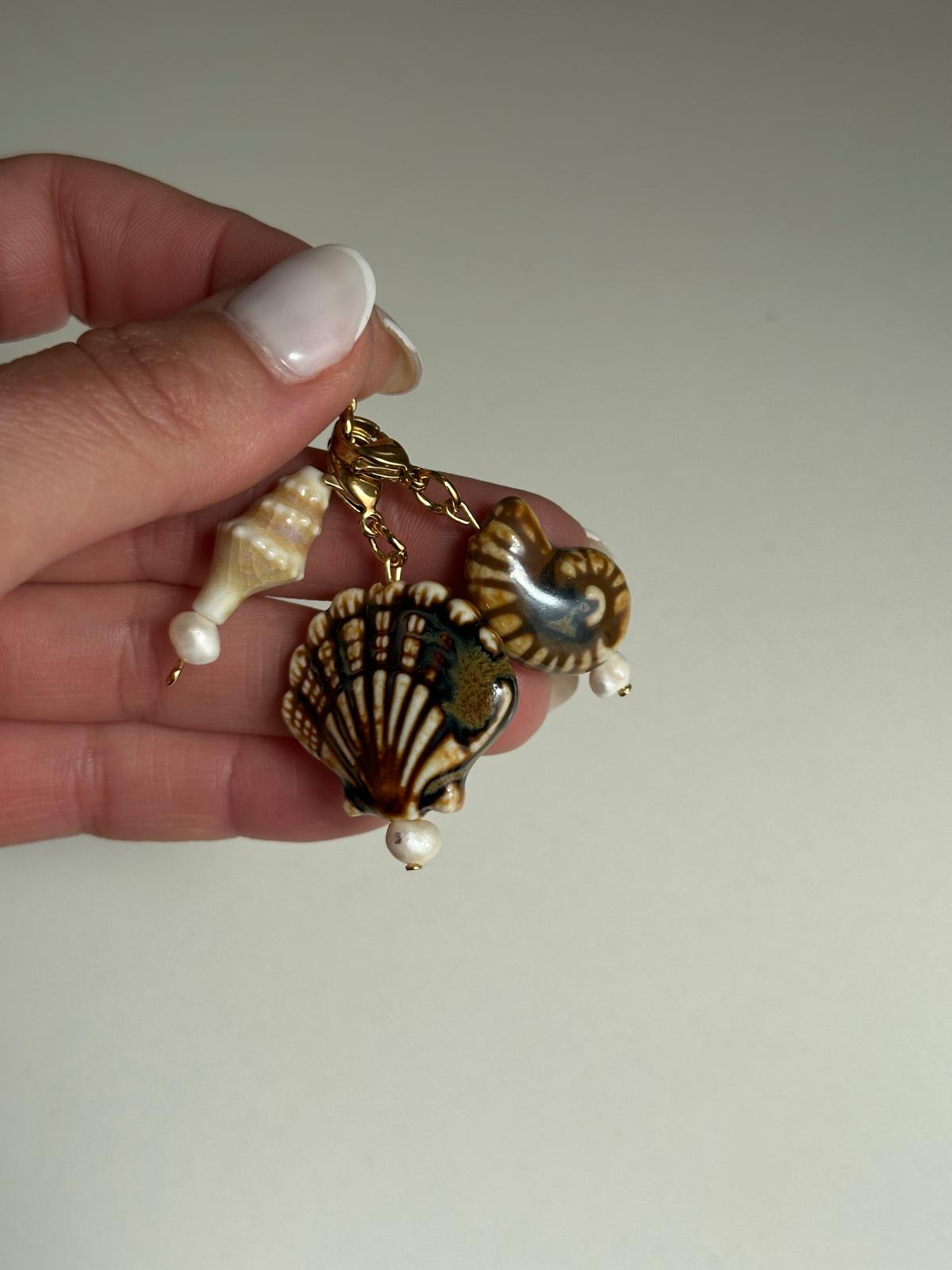 Charm conchas