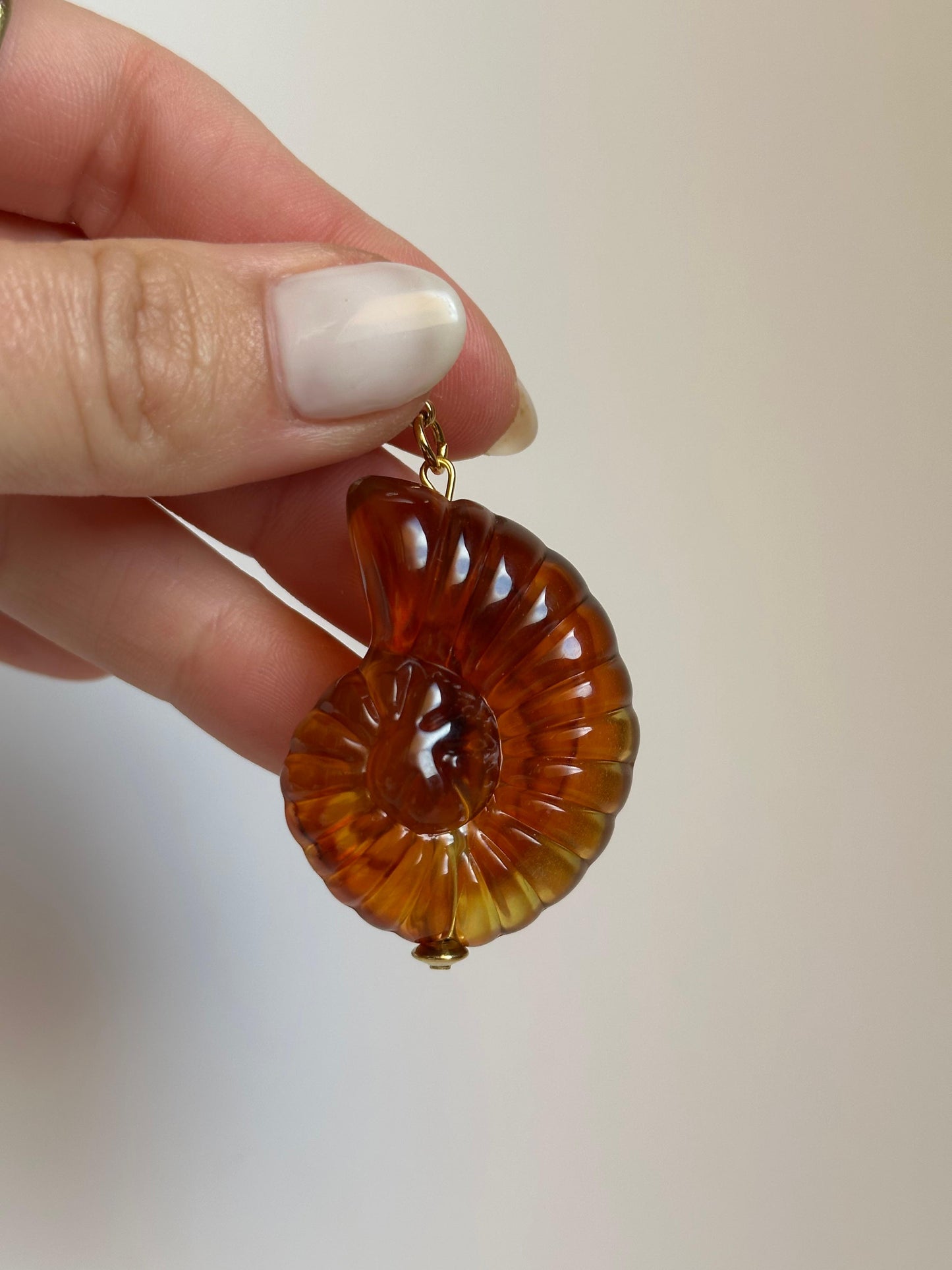 Mini caracola caramelo