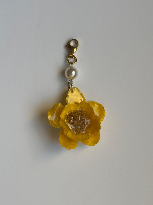 Flor papel amarilla