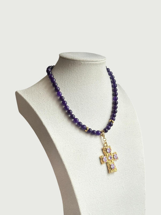 Lourdes morado oscuro