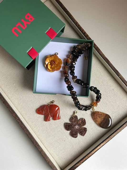 Pack Fontanilla marrón + los charms perfectos