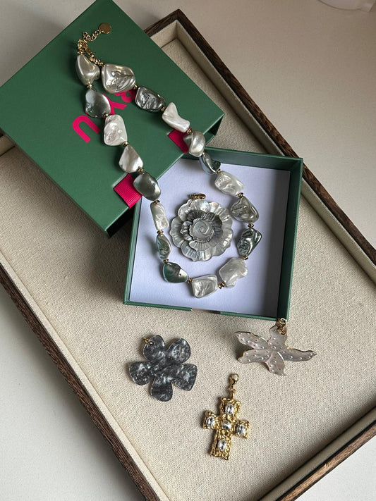 Pack Catalina gris + los charms perfectos