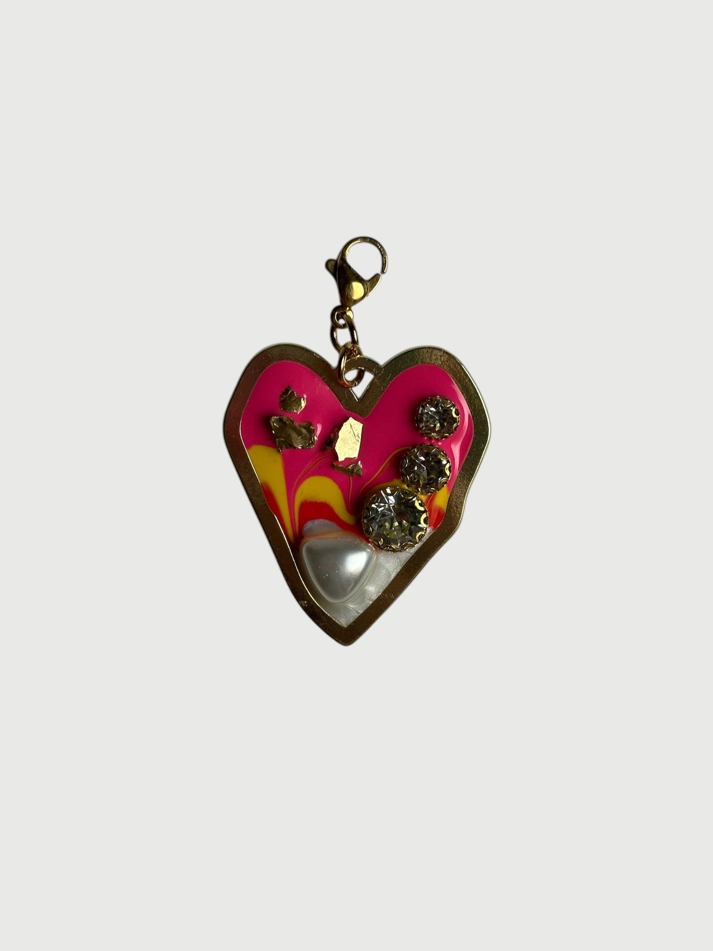 Charm corazón fucsia