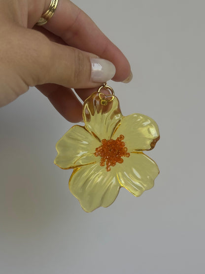 Camellia amarillo