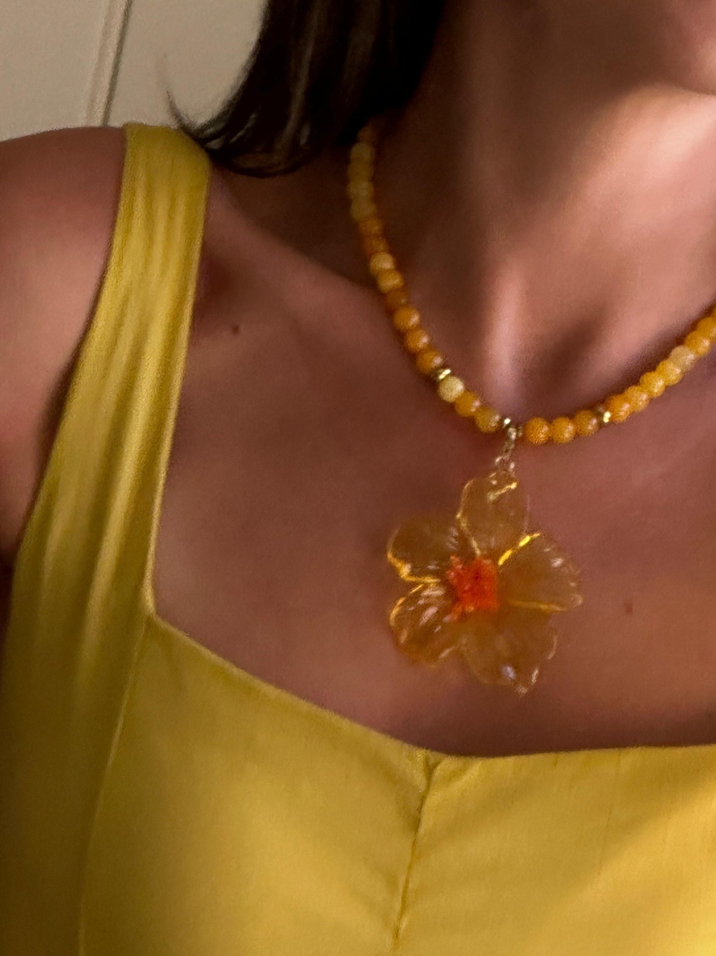 Lourdes amarillo