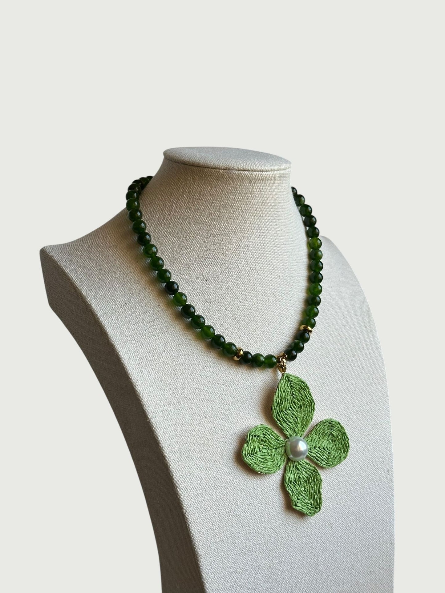 Lourdes verde oscuro